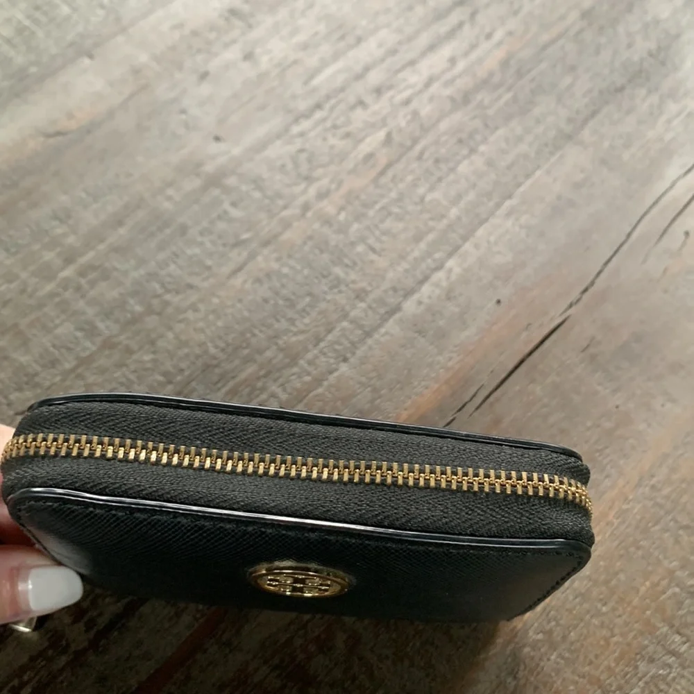 Tory Burch wallet, black, good condition!